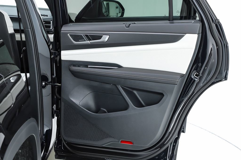 New 2025 Volkswagen Atlas Cross Sport SEL Premium R-Line image 70