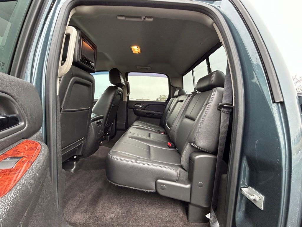 Used 2012 GMC Sierra 3500 SLT w/ SLT Convenience Package image 8