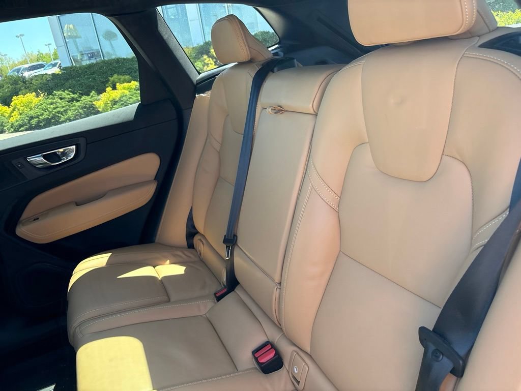 Certified 2023 Volvo XC60 B6 Ultimate AWD/4WD image 31