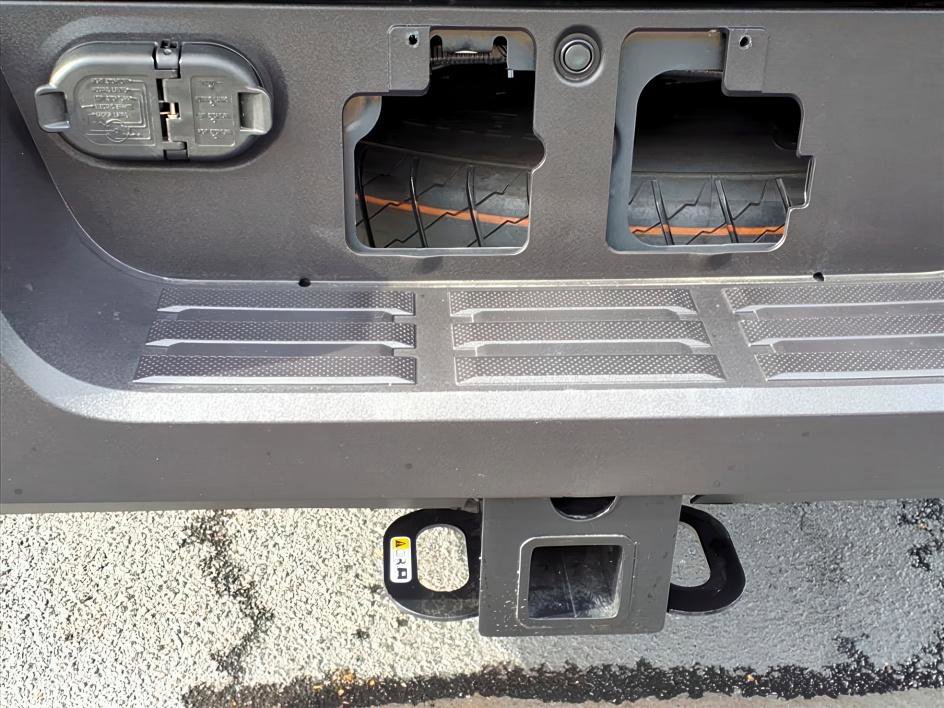 Certified 2025 Toyota Tacoma TRD Off-Road image 13