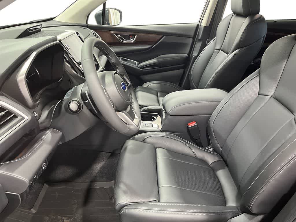 Used 2025 Subaru Ascent Touring AWD/4WD image 12
