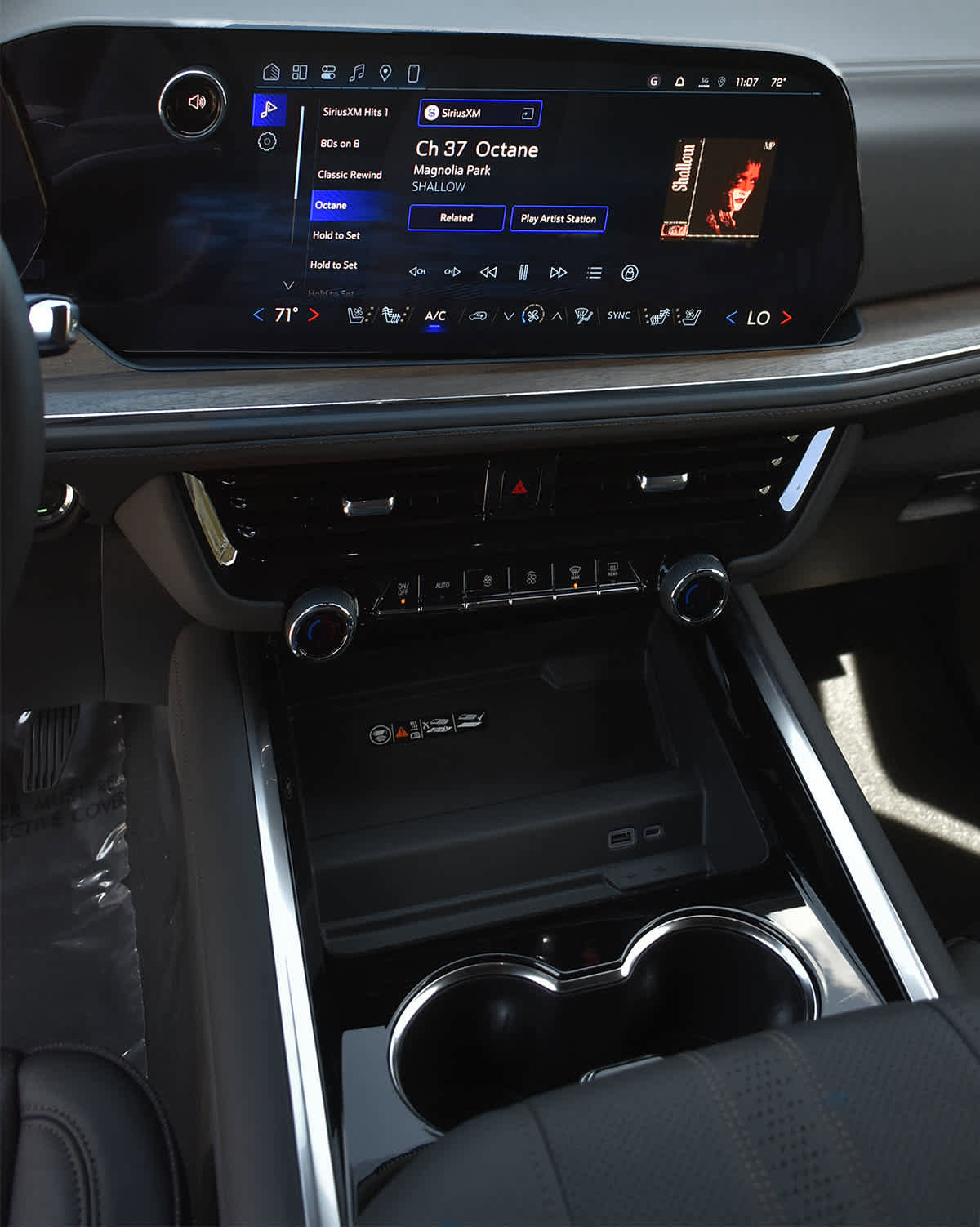 New 2026 Chevrolet Tahoe High Country w/ Sun And Tow Package AWD/4WD image 17