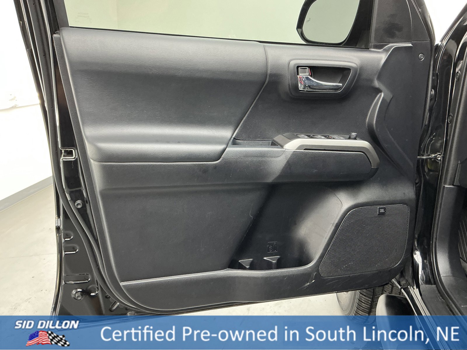 Used 2021 Toyota Tacoma Limited w/ Nightshade Package image 16