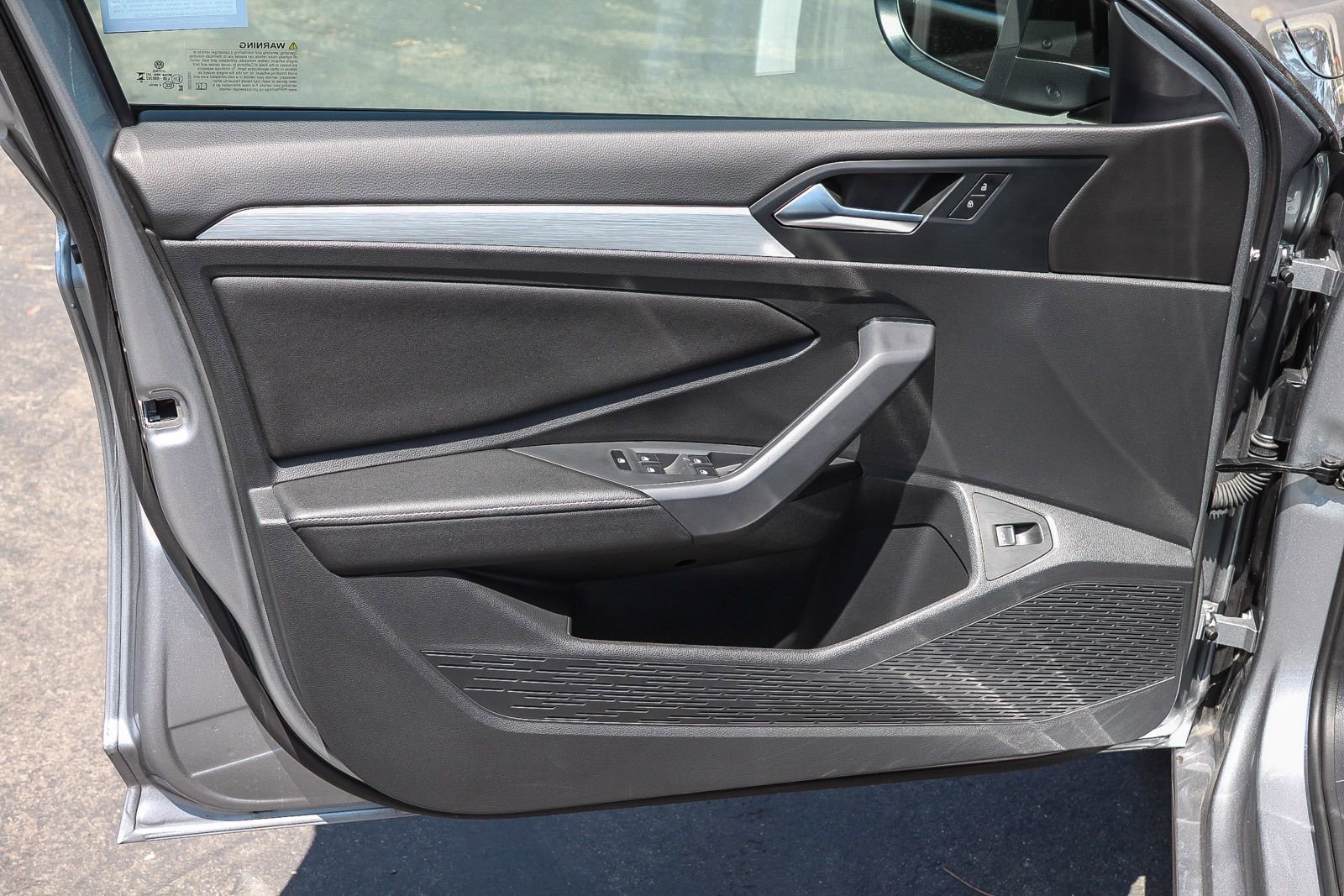 Used 2025 Volkswagen Jetta Sport FWD image 21