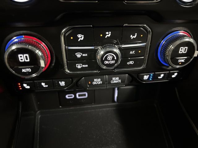 Used 2023 GMC Yukon XL SLT w/ SLT Luxury Package image 32