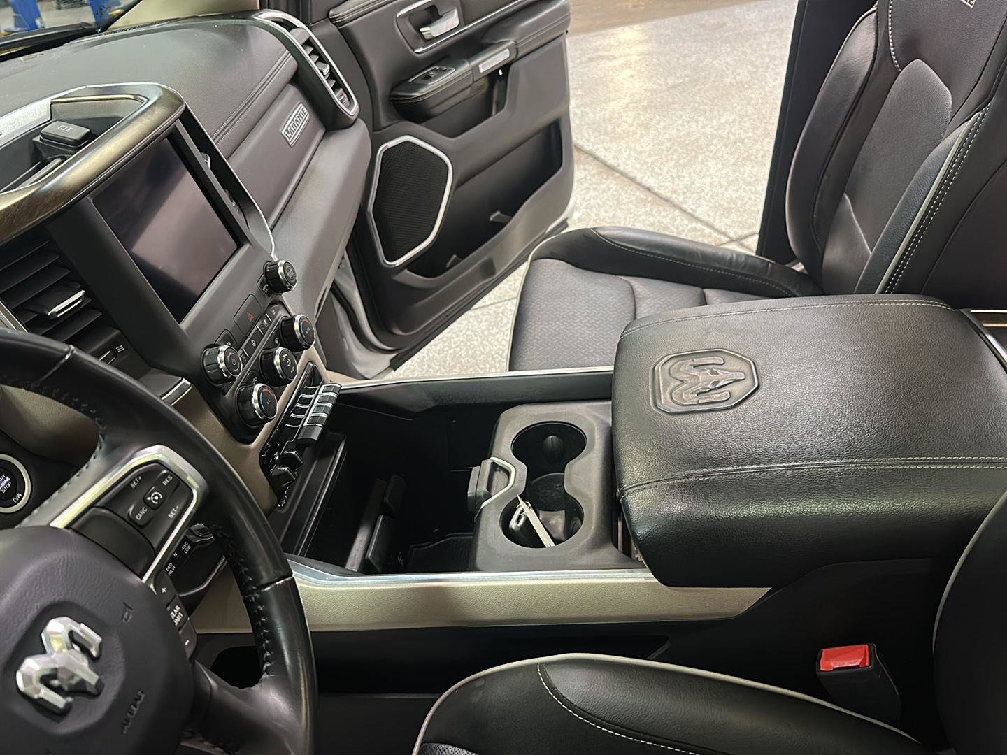 Used 2021 RAM 1500 Laramie AWD/4WD image 28