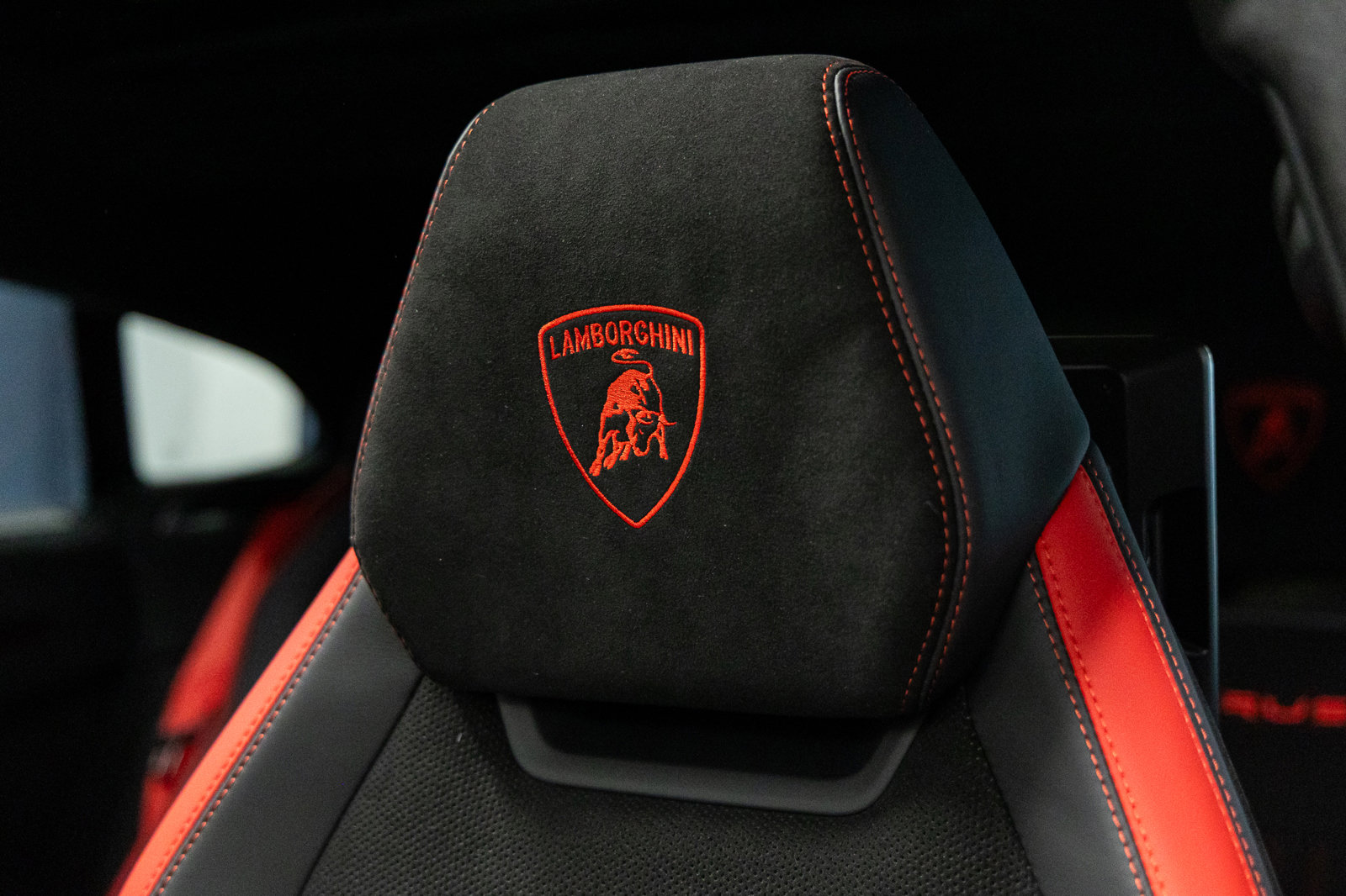 Used 2024 Lamborghini Urus Performante image 37