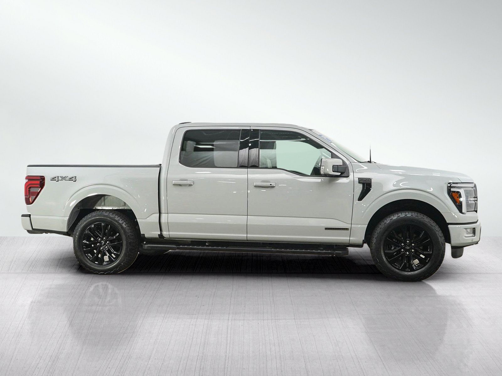 Used 2024 Ford F150 Lariat w/ Equipment Group 502A High AWD/4WD image 6