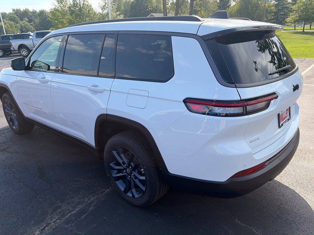 New 2026 Jeep Grand Cherokee L Limited AWD/4WD image 5