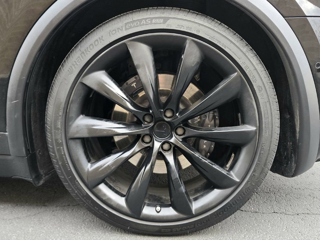 Used 2016 Tesla Model X 90D AWD/4WD image 13