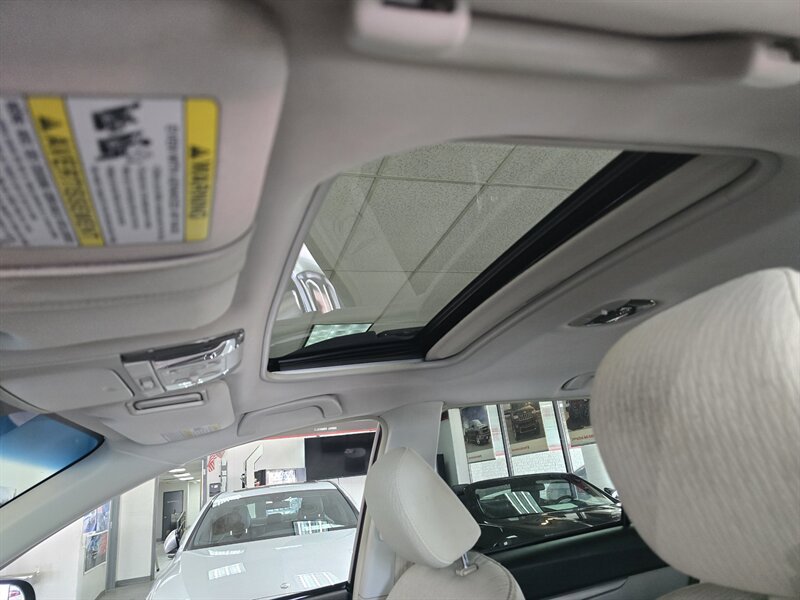 Used 2011 Subaru Outback 2.5i Premium AWD/4WD image 26
