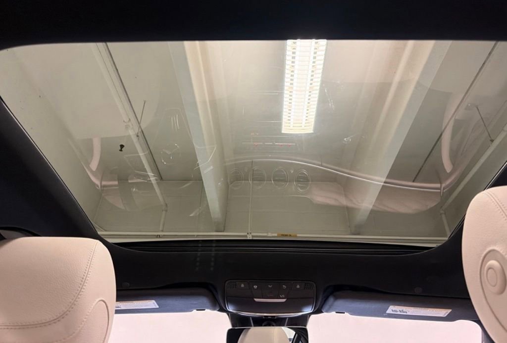 Used 2021 Mercedes-Benz E 350 4MATIC Sedan image 23