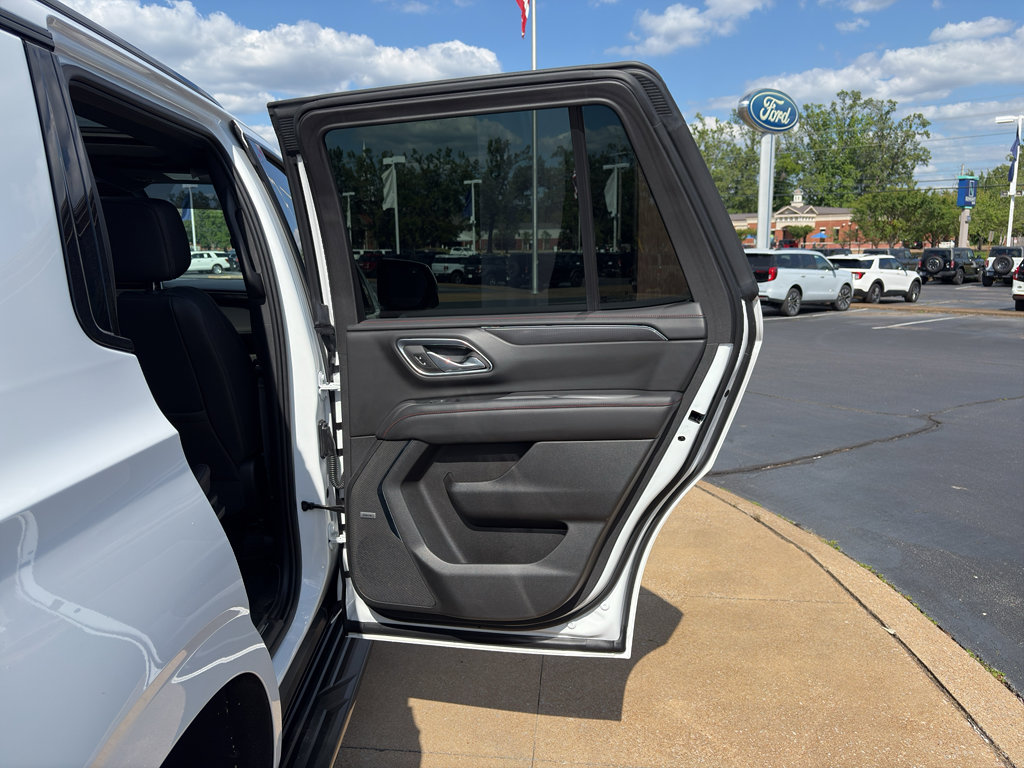Used 2023 Chevrolet Tahoe RST w/ Luxury Package AWD/4WD image 22