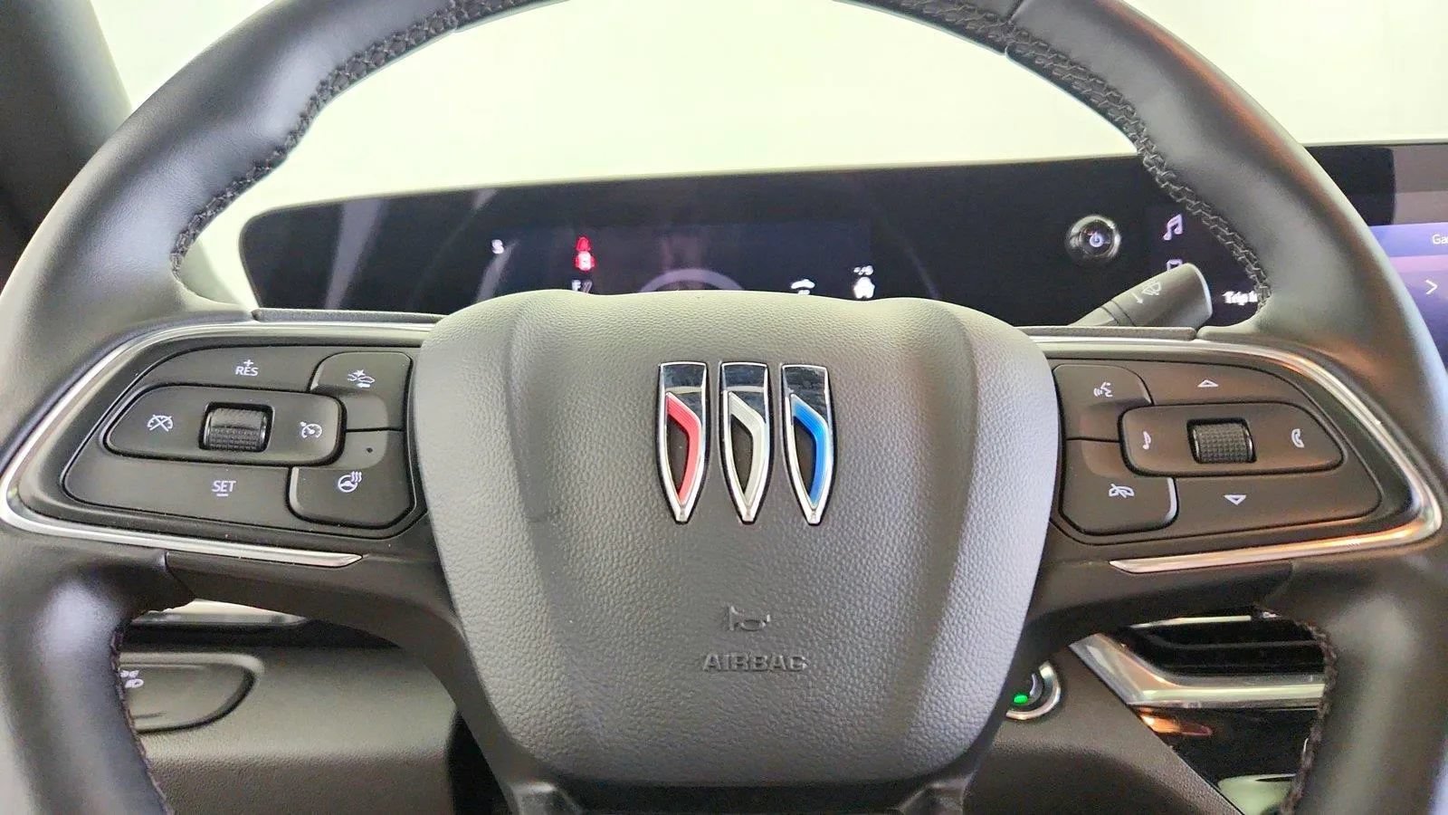 Used 2024 Buick Envista Avenir FWD image 19