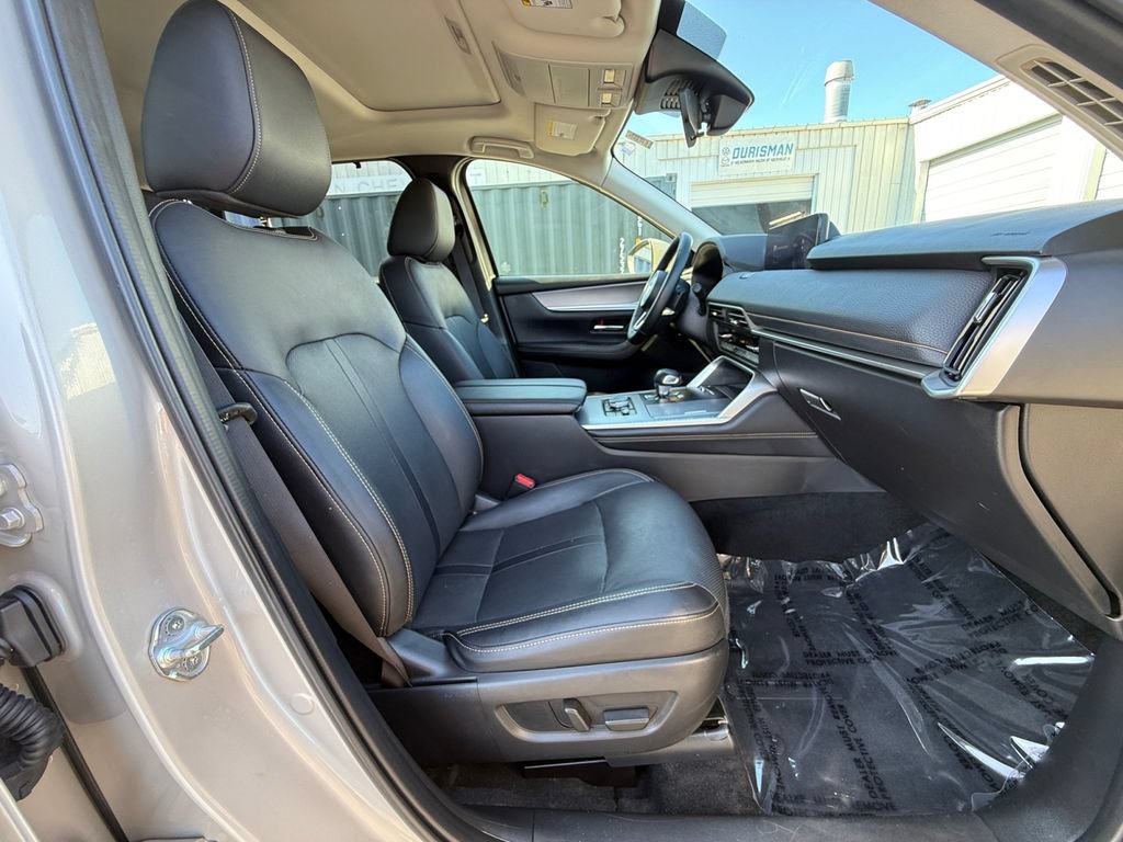 Used 2024 MAZDA CX-90 3.3 Turbo w/ Preferred Package AWD/4WD image 31