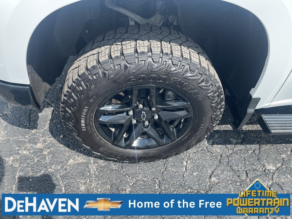 Used 2024 Chevrolet Silverado 1500 LT Trail Boss w/ Protection Package AWD/4WD image 10