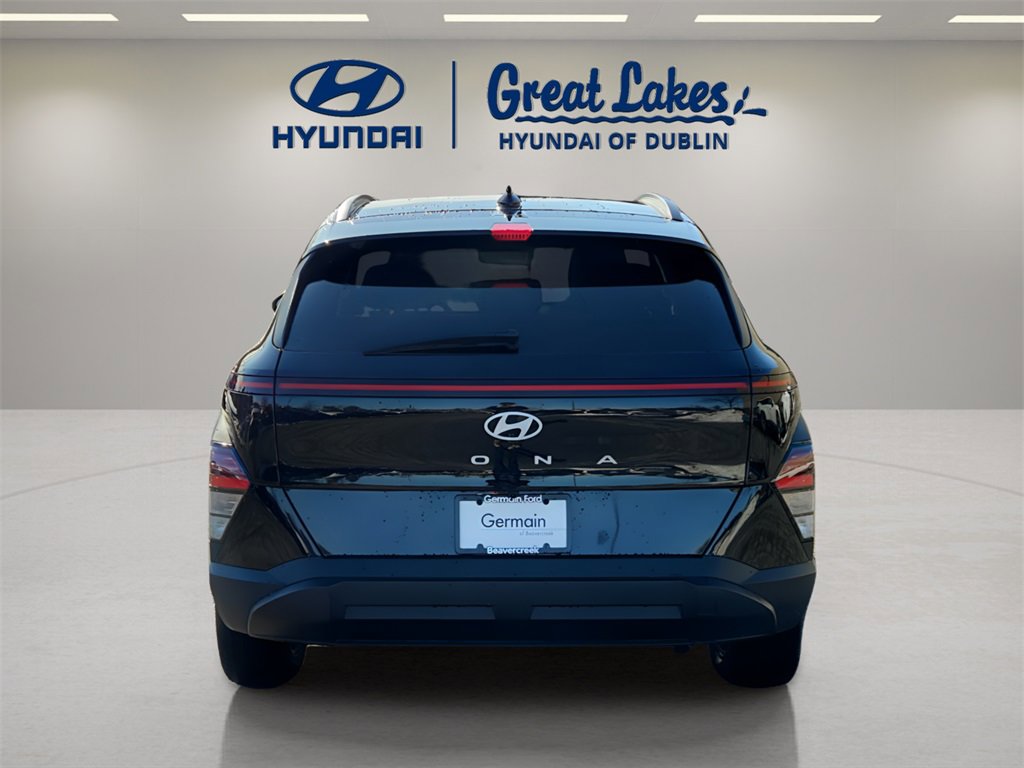 Used 2025 Hyundai Kona SEL image 4