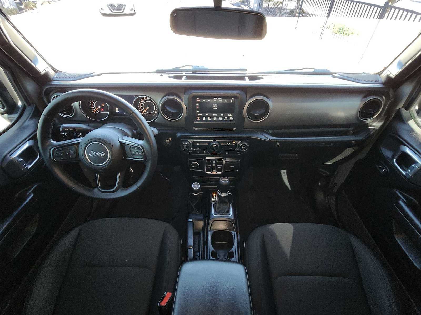 Used 2021 Jeep Wrangler Unlimited Sport AWD/4WD image 28