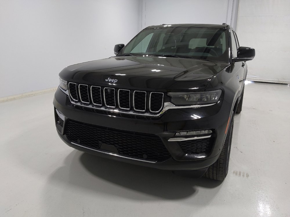 Used 2022 Jeep Grand Cherokee Limited 4xe w/ Luxury Tech Group II AWD/4WD image 15