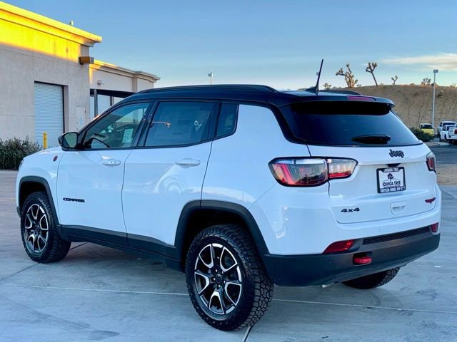 New 2026 Jeep Compass Trailhawk image 3