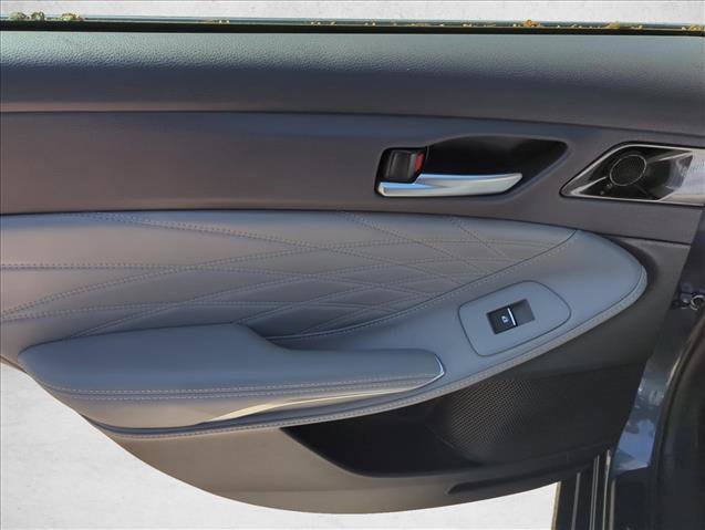 Certified 2019 Toyota Avalon Limited w/ All Weather Liner Package FWD image 11