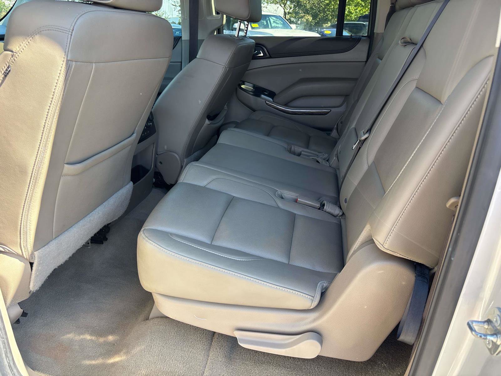 Used 2019 GMC Yukon XL SLT w/ Open Road Package image 8