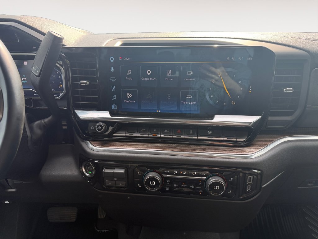 Used 2025 Chevrolet Silverado 1500 LT RWD image 11