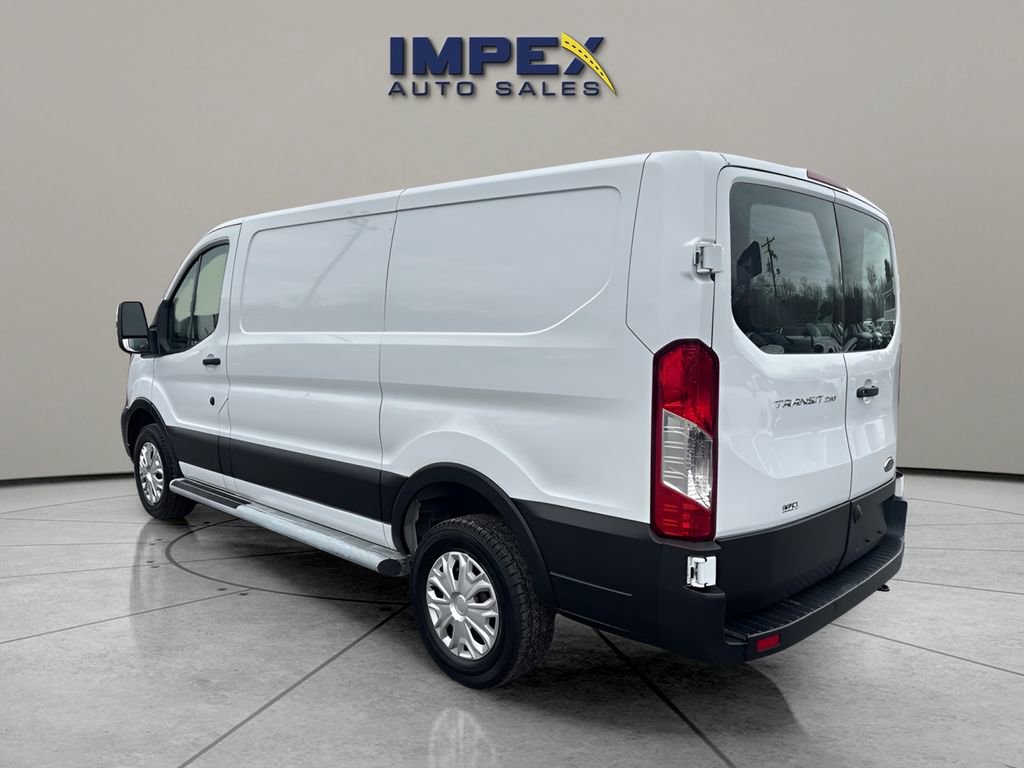 Used 2024 Ford Transit 250 Low Roof w/ Exterior Upgrade Package RWD image 3