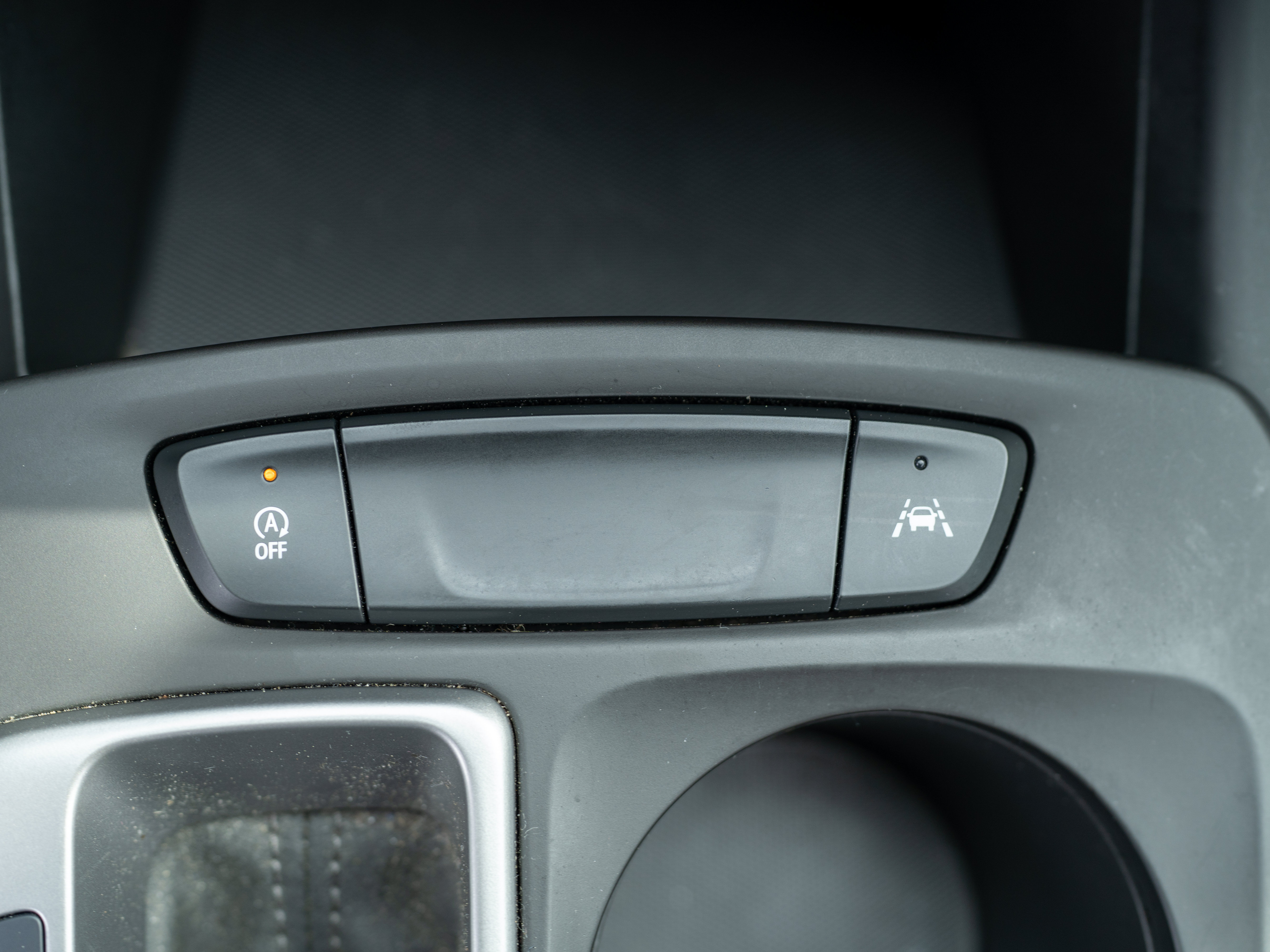 Used 2025 Chevrolet Trax LS w/ LS Convenience Package FWD image 31