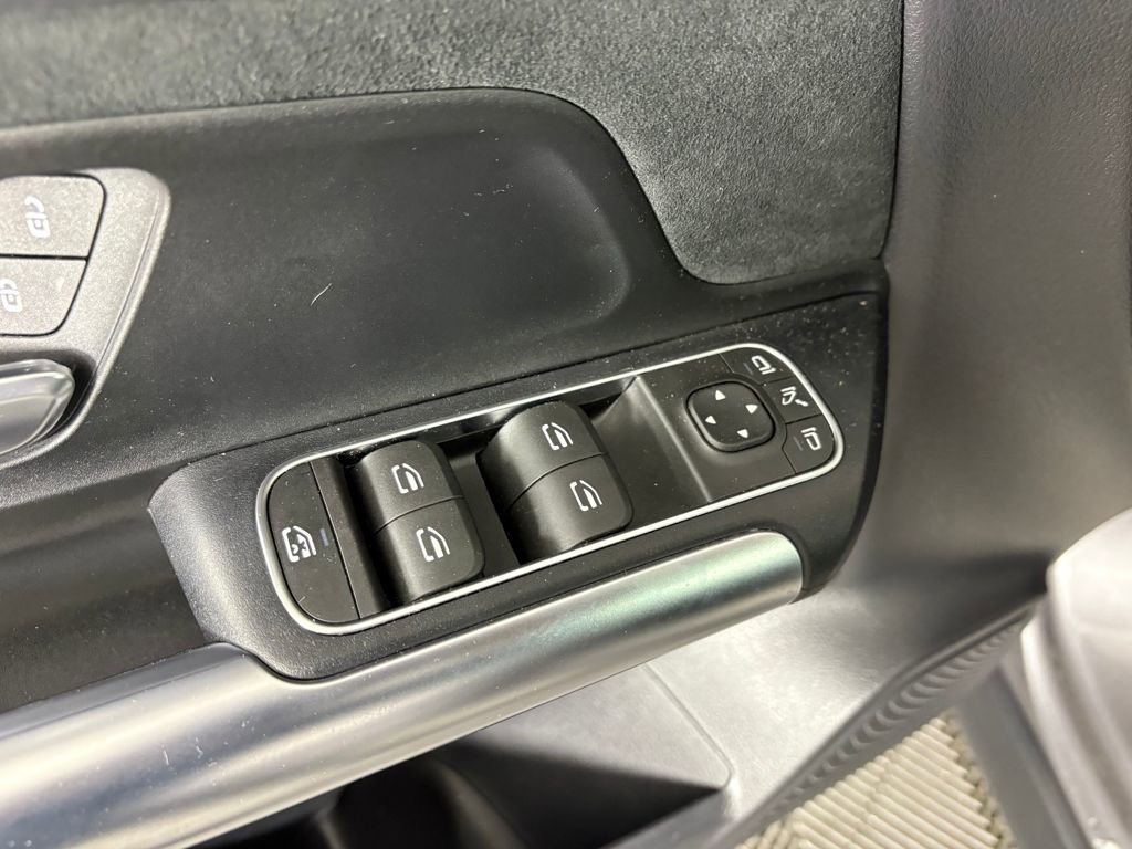 Used 2023 Mercedes-Benz GLA 250 4MATIC image 14