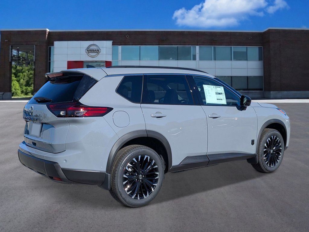 New 2026 Nissan Rogue Dark Armor FWD image 5