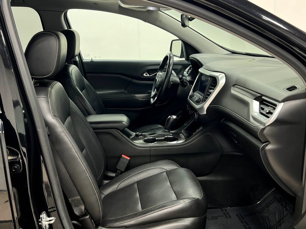 Used 2018 GMC Acadia SLT w/ LPO, Floor Liner Package AWD/4WD image 36