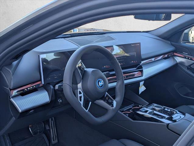 Used 2026 BMW i5 eDrive40 image 3