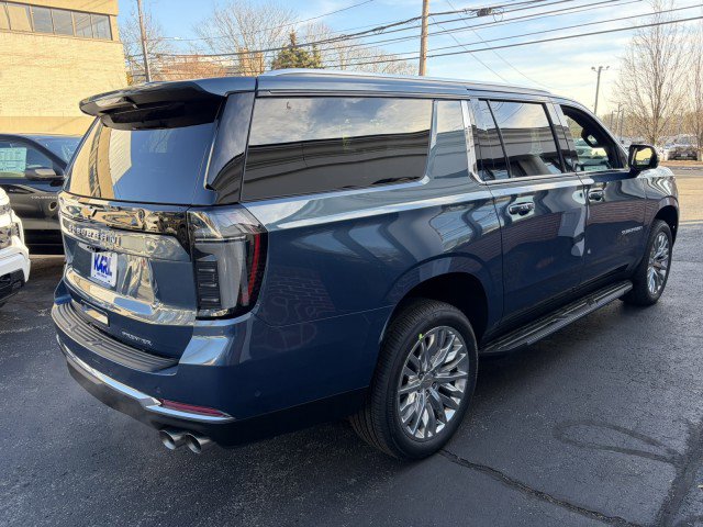 New 2026 Chevrolet Suburban Premier image 26