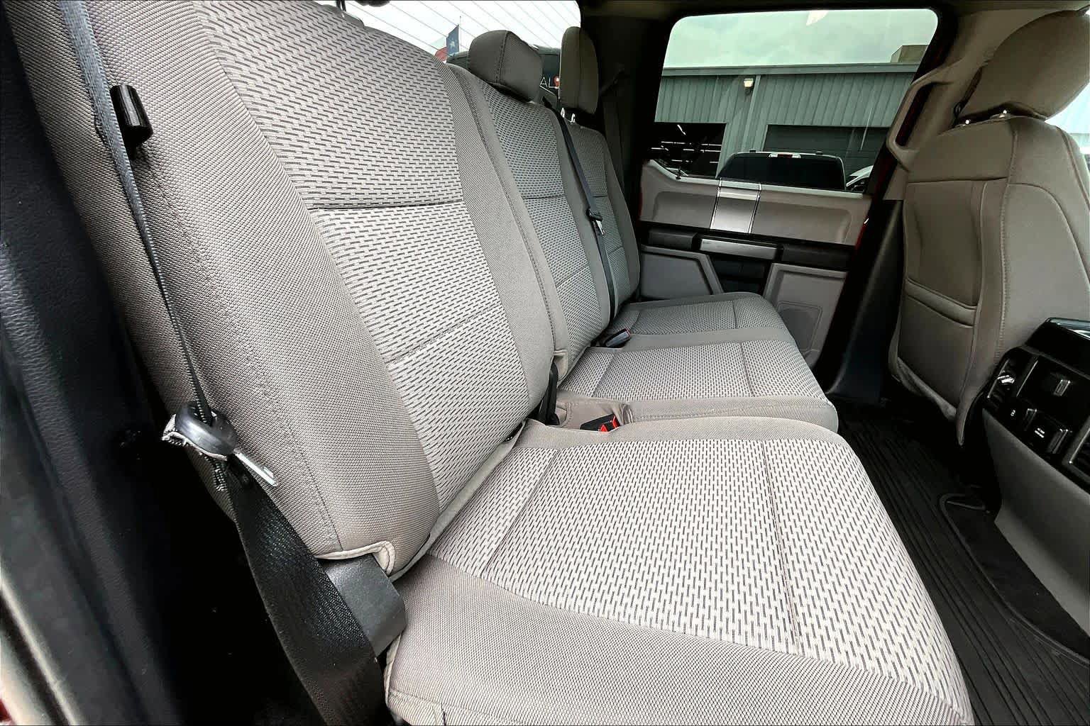 Used 2020 Ford F250 XLT w/ XLT Premium Package AWD/4WD image 20