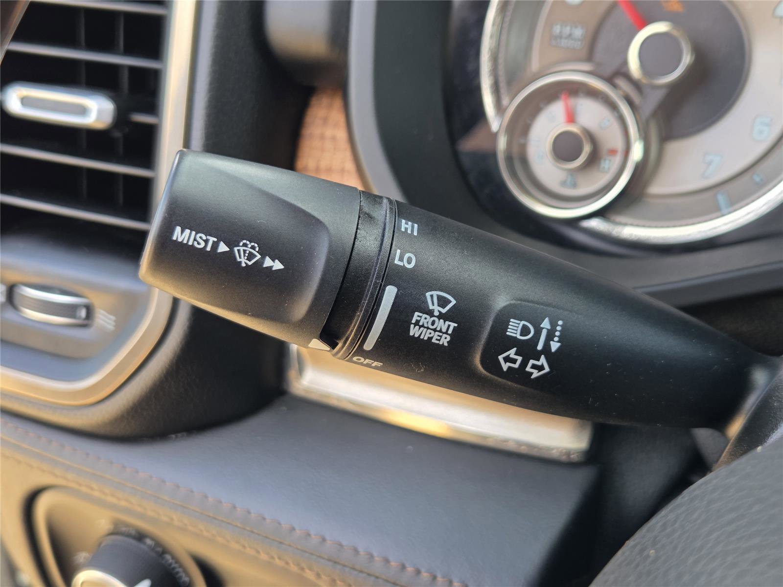 Used 2020 RAM 1500 Limited AWD/4WD image 23