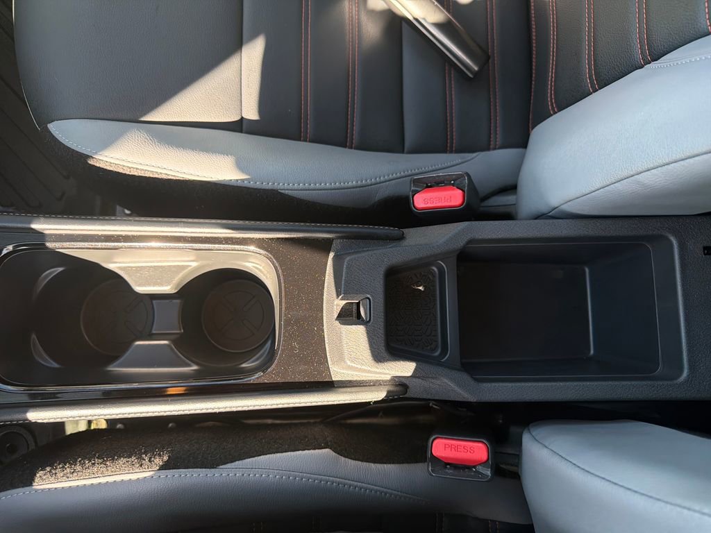 Used 2024 Nissan Kicks SR w/ SR Premium Package image 38