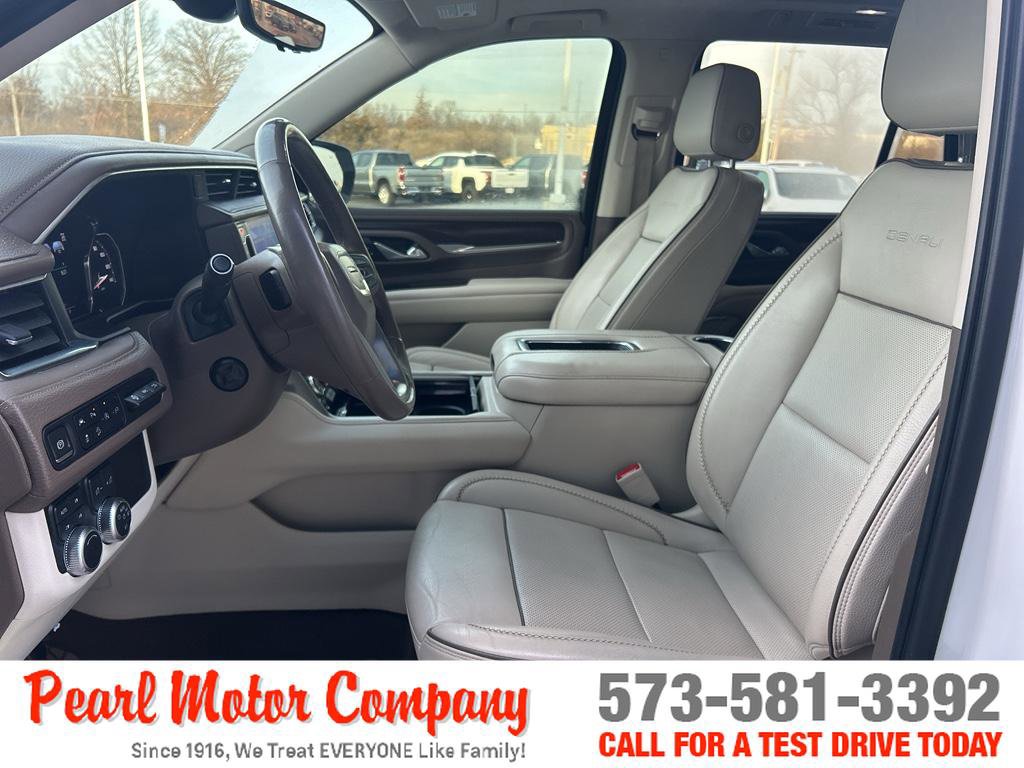 Certified 2021 GMC Yukon Denali w/ Denali Premium Package AWD/4WD image 16