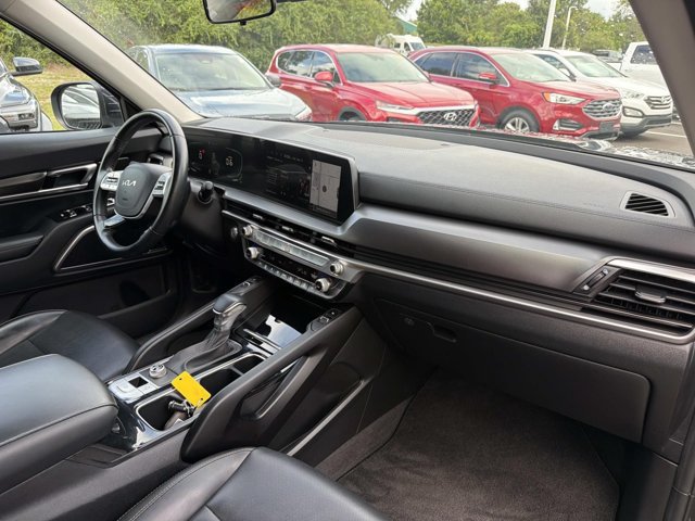 Used 2025 Kia Telluride S FWD image 18