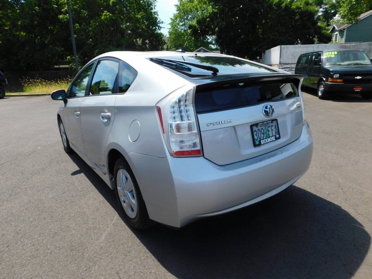 Used 2011 Toyota Prius Two FWD image 3