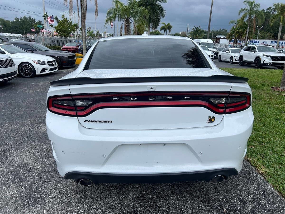 Used 2022 Dodge Charger Scat Pack w/ Dynamics Package image 5