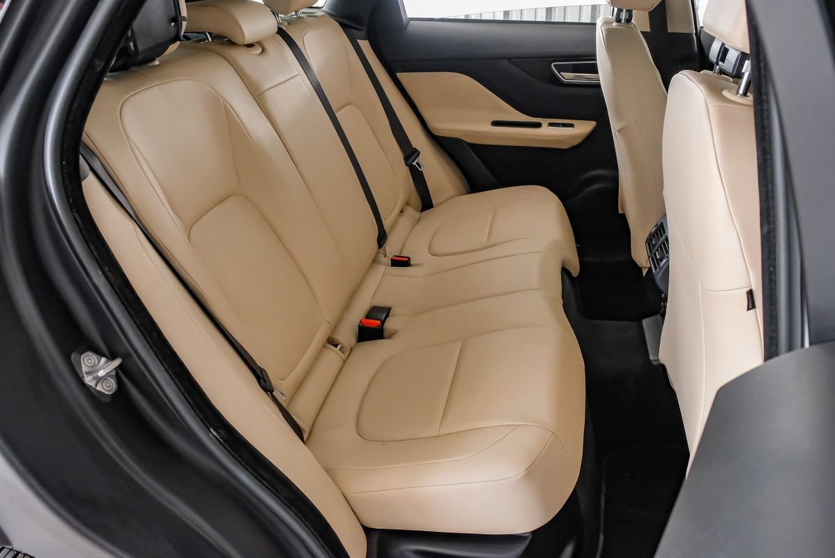 Used 2019 Jaguar F-PACE Premium AWD/4WD image 33