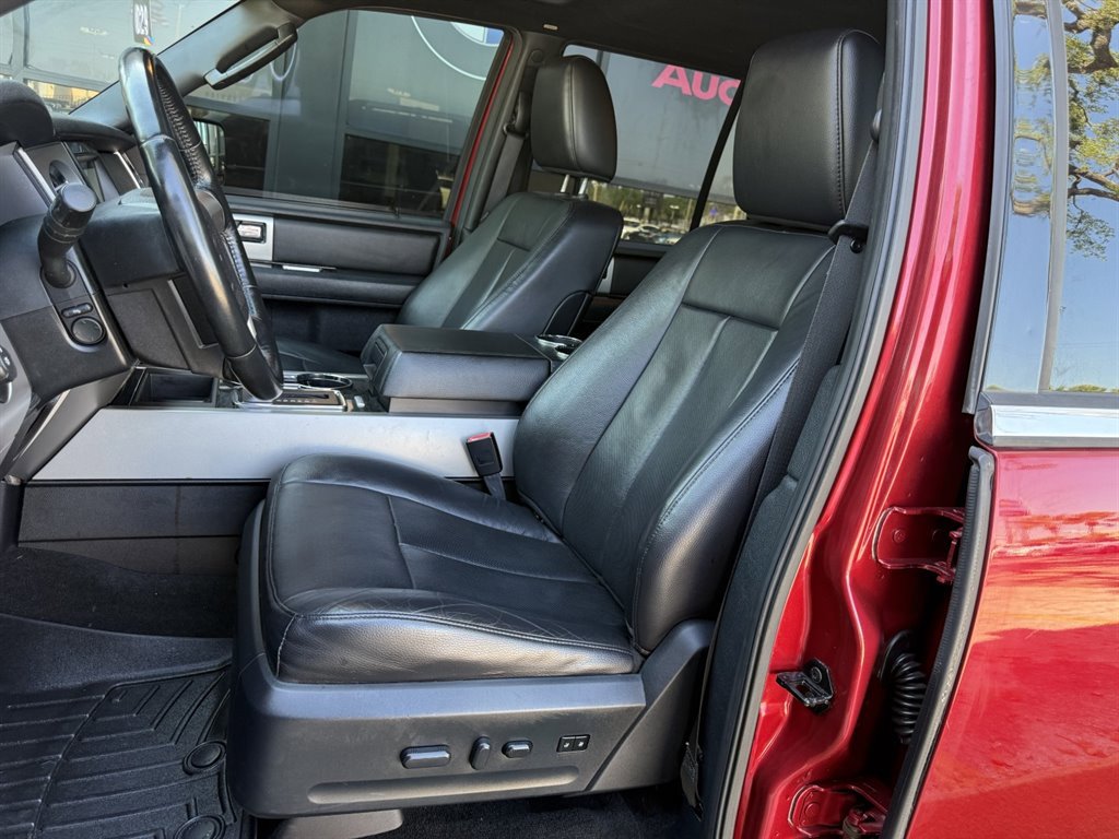 Used 2016 Ford Expedition Limited w/ Equipment Group 301A RWD image 14