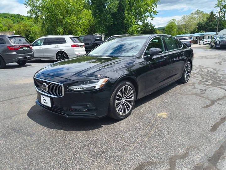 Used 2022 Volvo S90 B6 Momentum AWD/4WD image 3