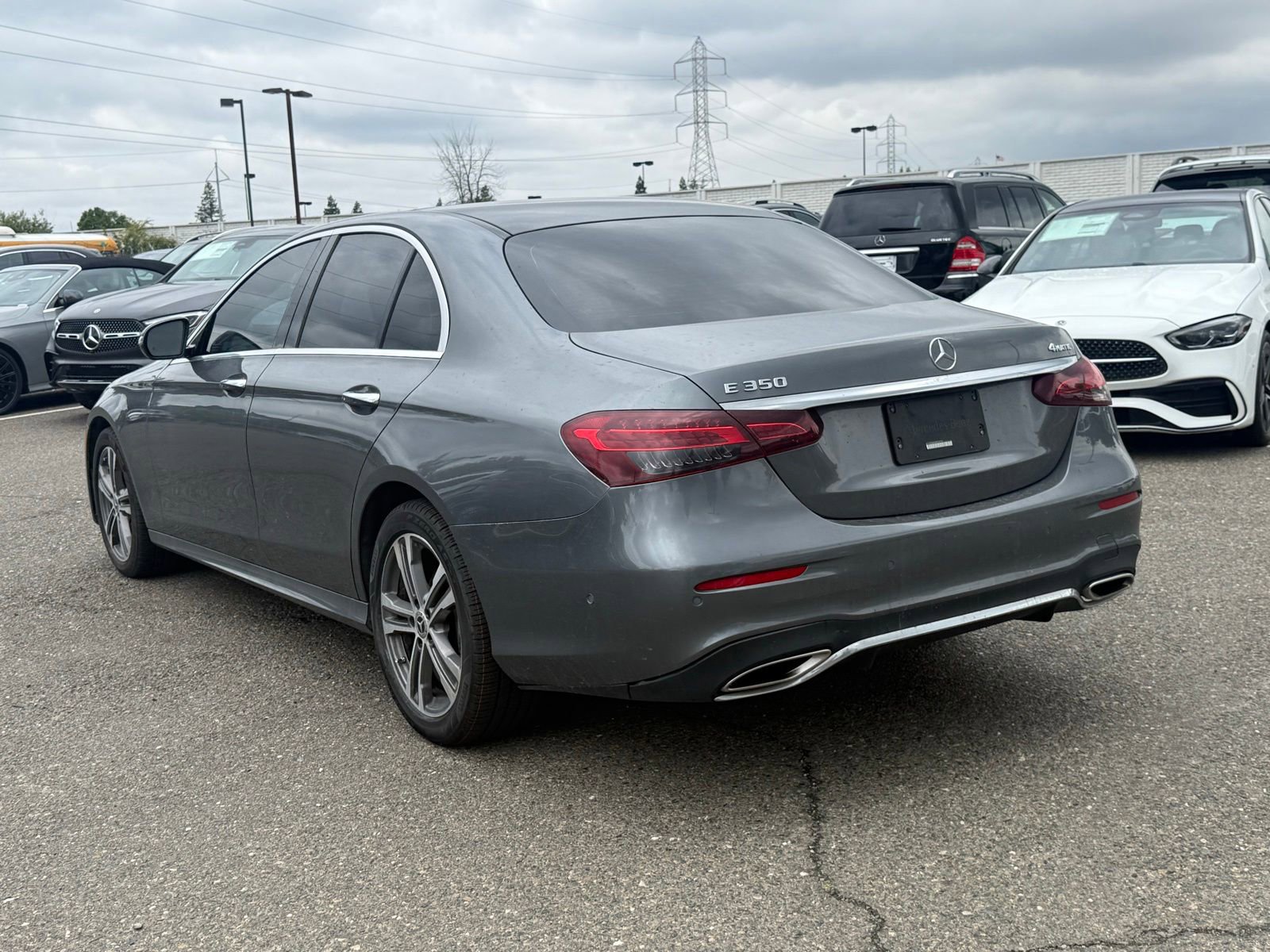 Used 2022 Mercedes-Benz E 350 4MATIC Sedan w/ Driver Assistance Package image 4