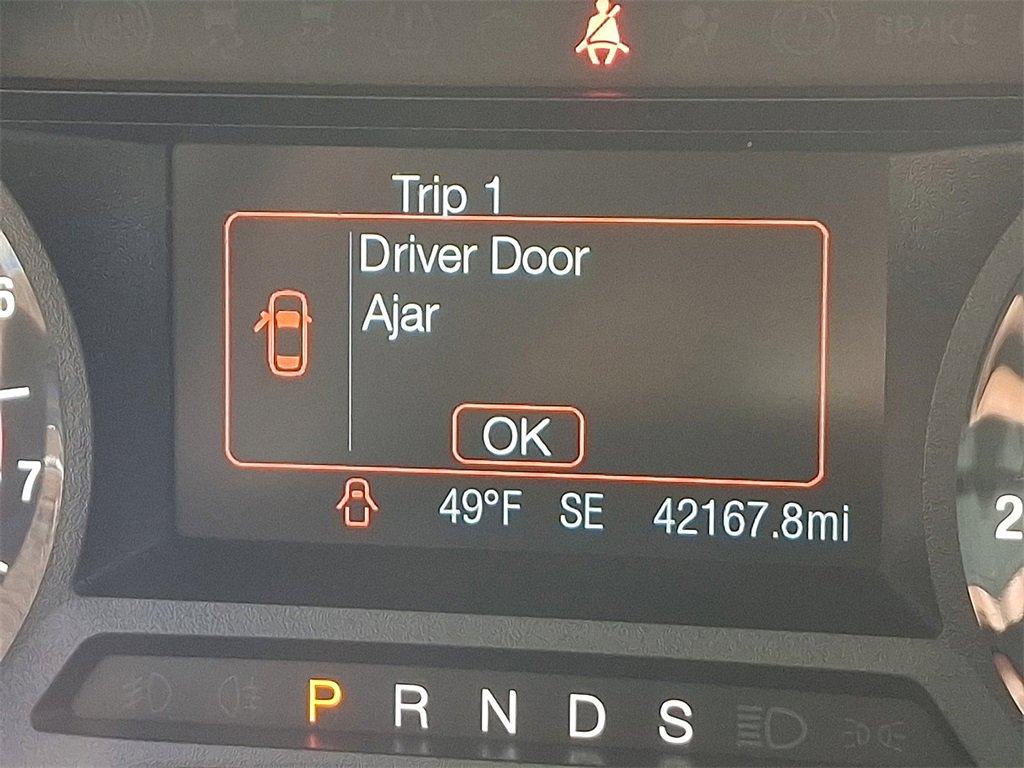 Certified 2018 Ford Fusion SE w/ Equipment Group 201A image 20