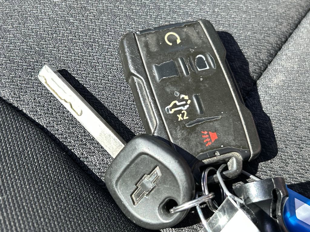 Used 2020 Chevrolet Silverado 2500 Custom w/ Custom Value Package AWD/4WD image 31