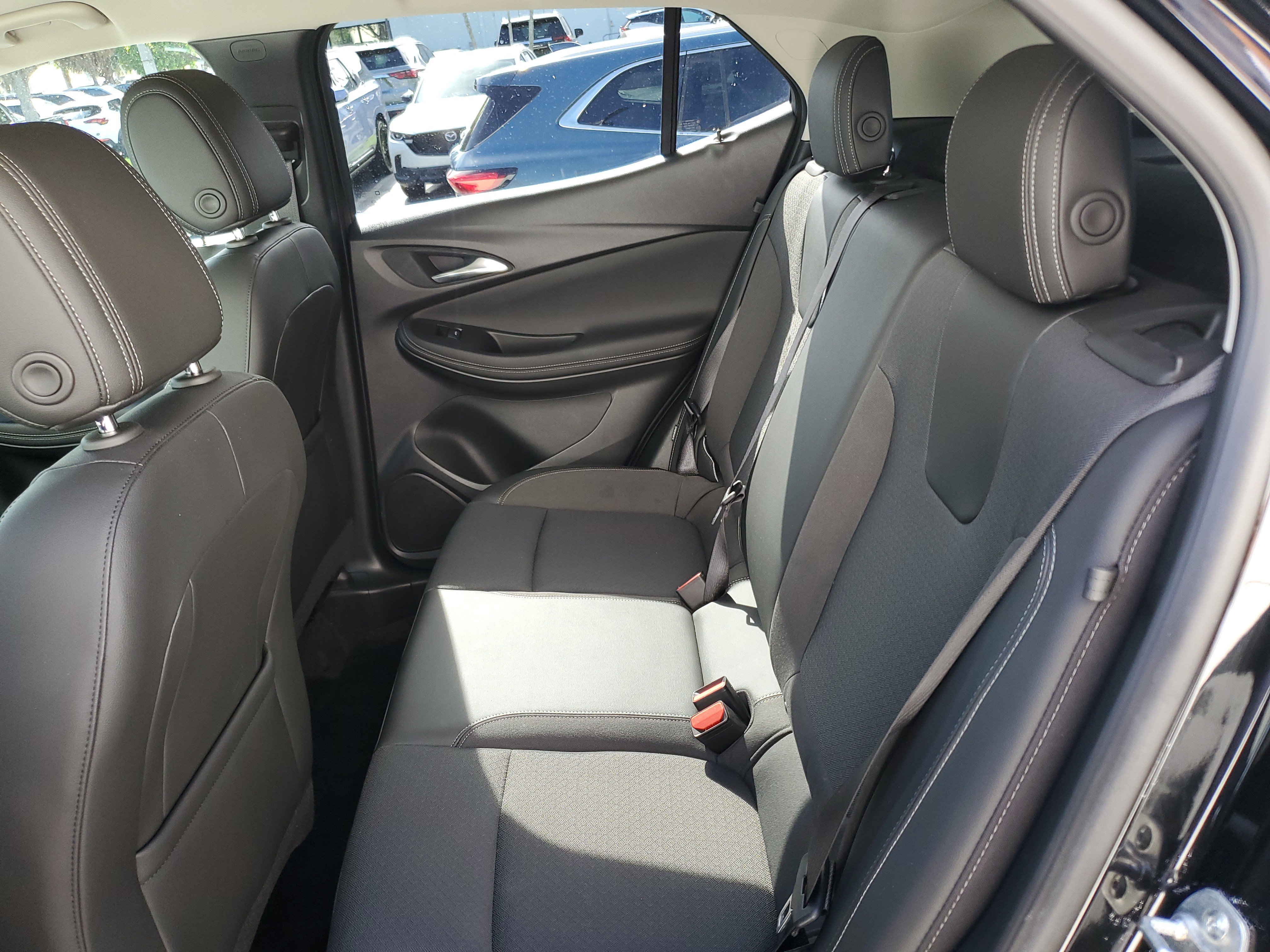Used 2024 Buick Encore GX Preferred FWD image 12