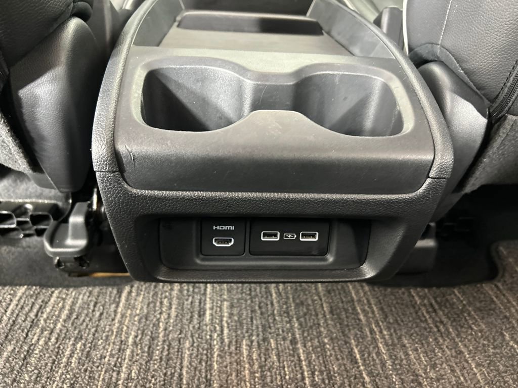 Used 2024 Honda Odyssey Elite image 16