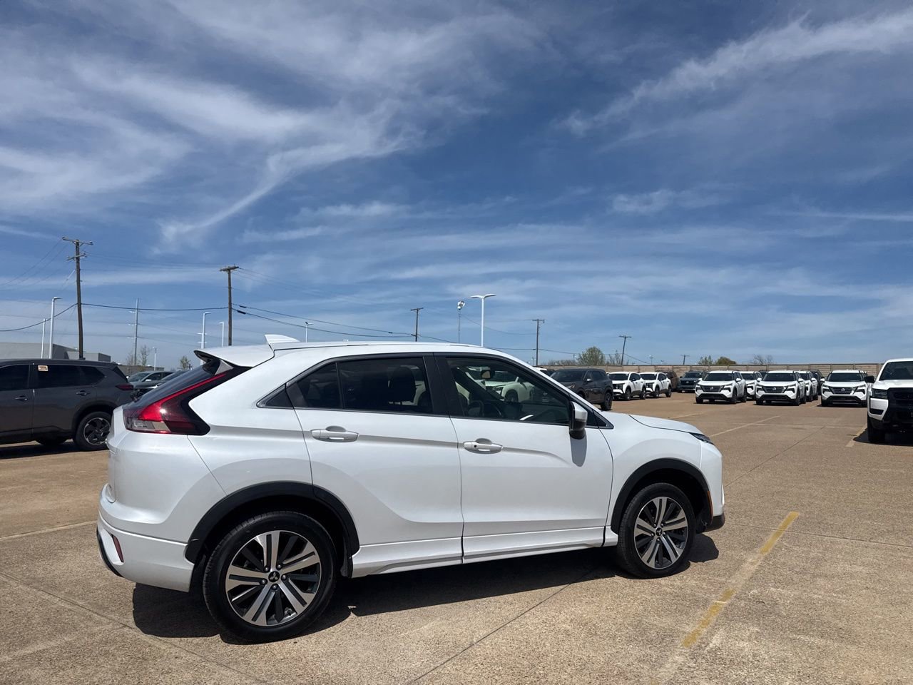 Used 2025 Mitsubishi Eclipse Cross SEL image 24